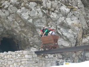 img_1210144686_685