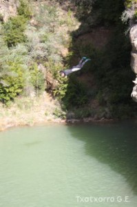 img_1272831491_37