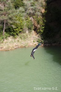 img_1272831491_42